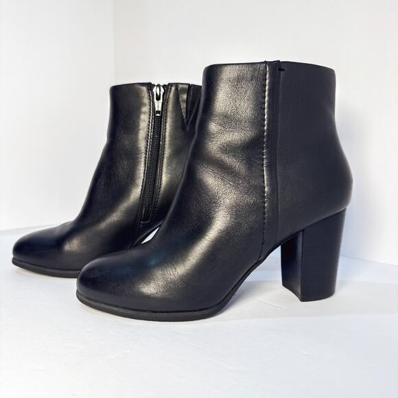 Vionic 322 Kennedy Bootie | Black | Size 6 - Picture 1 of 8